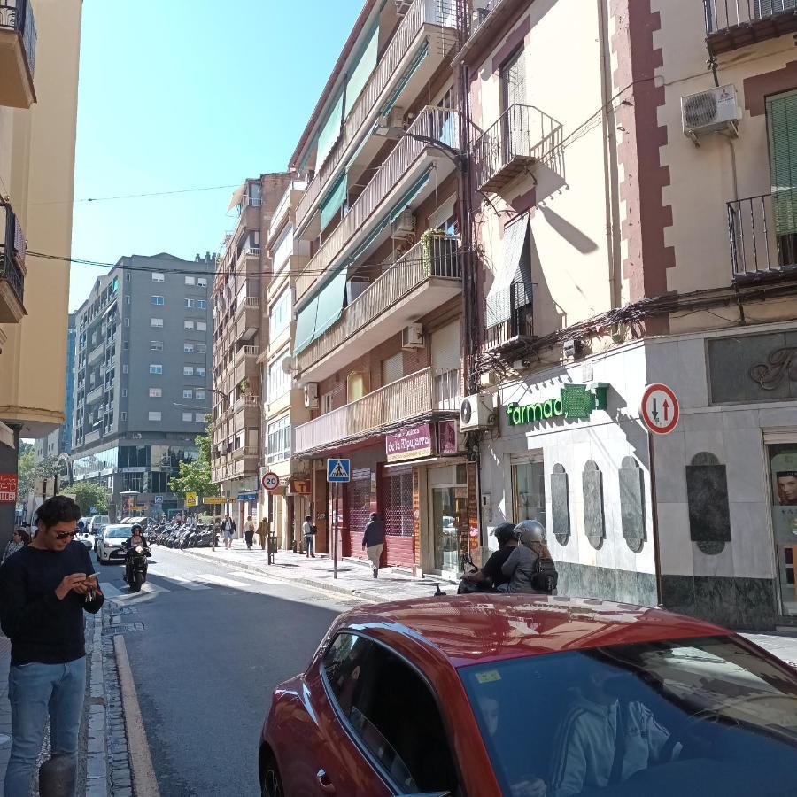 Piso En El Centro De Granada Con Garaje Incluido Gratis Exterior foto