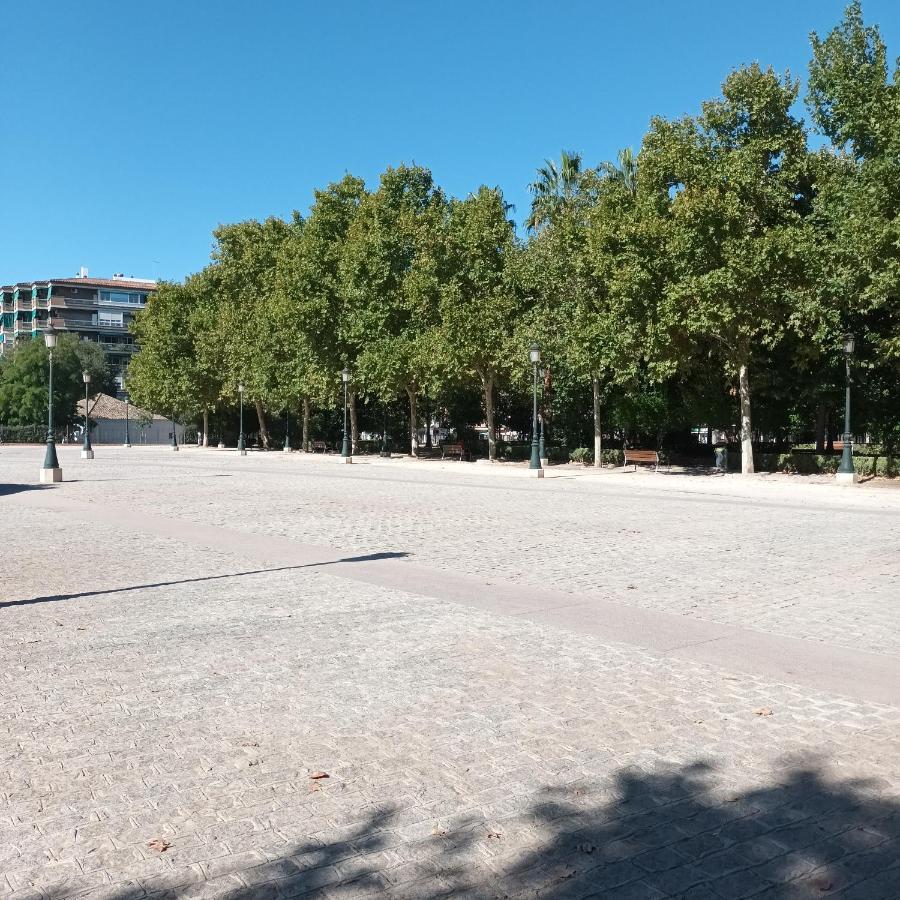Piso En El Centro De Granada Con Garaje Incluido Gratis Exterior foto